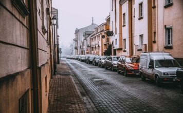 Kto kupuje auta używane?